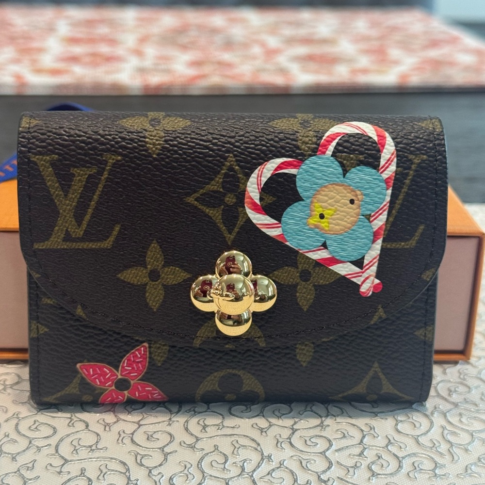 New/never used Rosalie Coin Purse from 2024 Christmas collection!